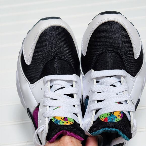 nike peace love swoosh huarache